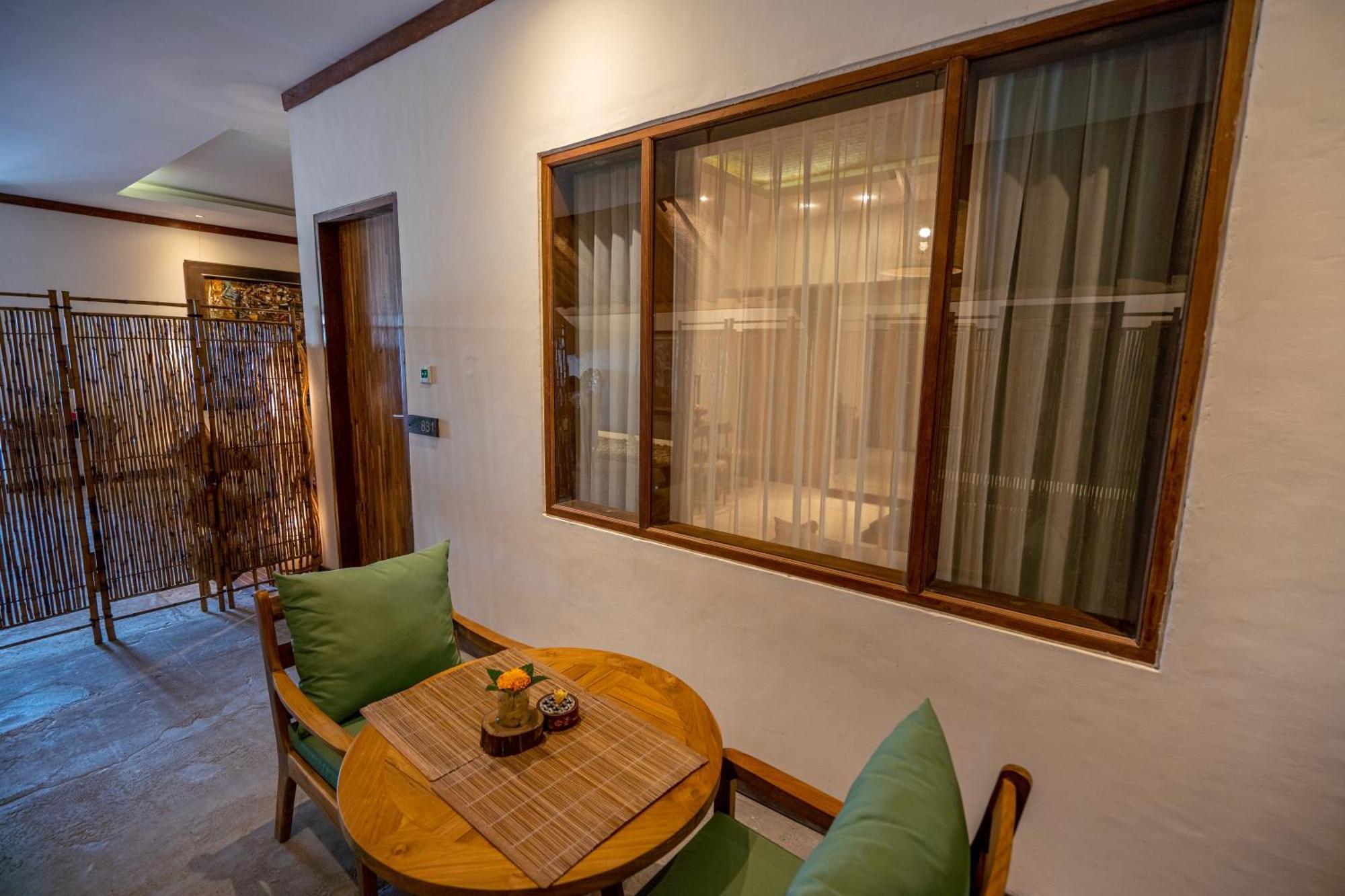 Hotel Purana