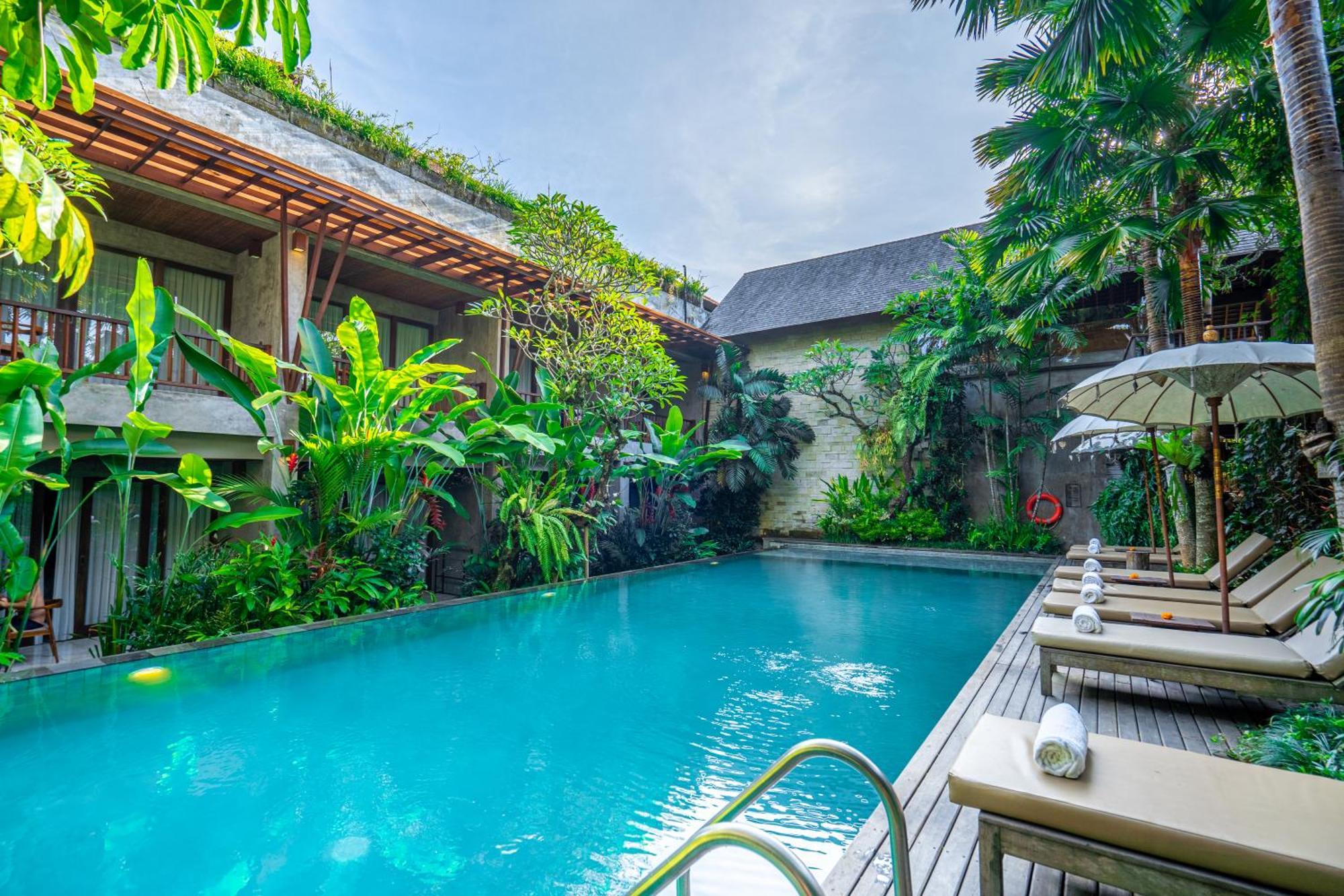 Hotel Purana