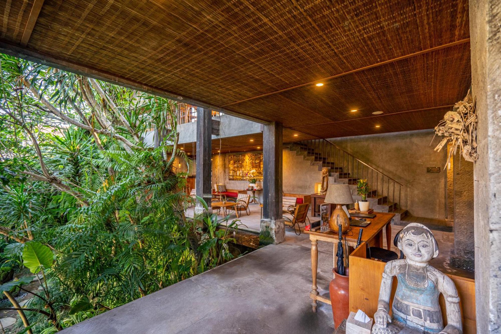 Purana Hotel Ubud